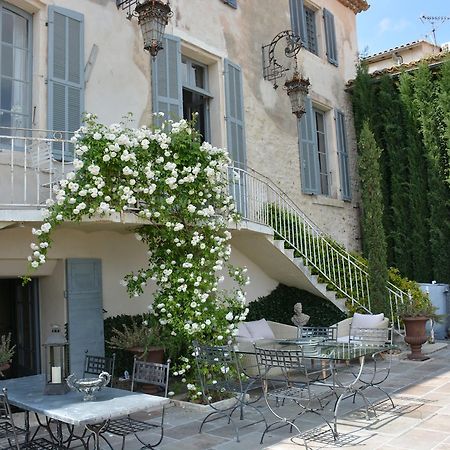 Le Petit Chateau Châteauneuf-de-Gadagne Buitenkant foto