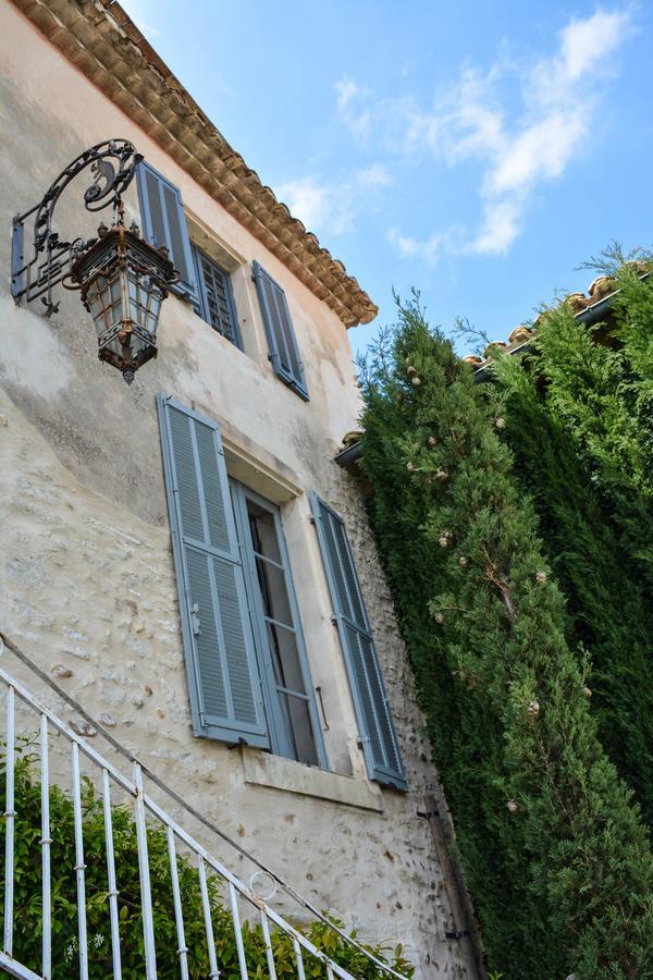 Le Petit Chateau Châteauneuf-de-Gadagne Buitenkant foto